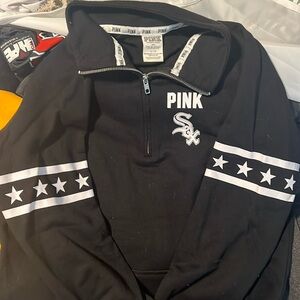 PINK VS MLB CHICAGO WHITE SOX QUARTER ZIP
